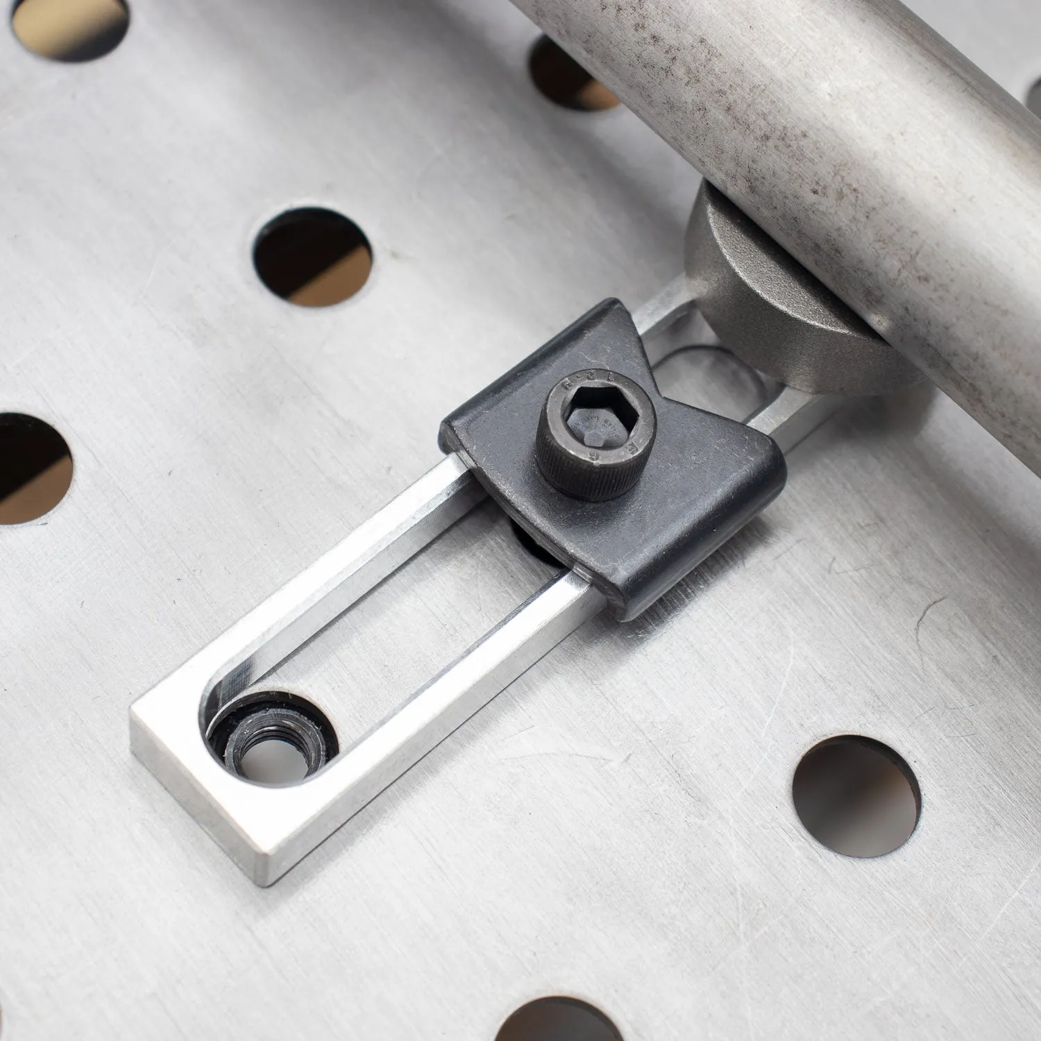 STRONG HAND EUROPE FixturePoint kit de bridage 24 pièces 16 mm
