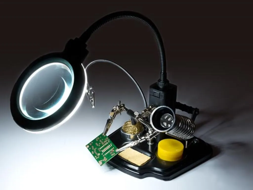 Velleman troisième main multifonctionnelle avec loupe pour soudage