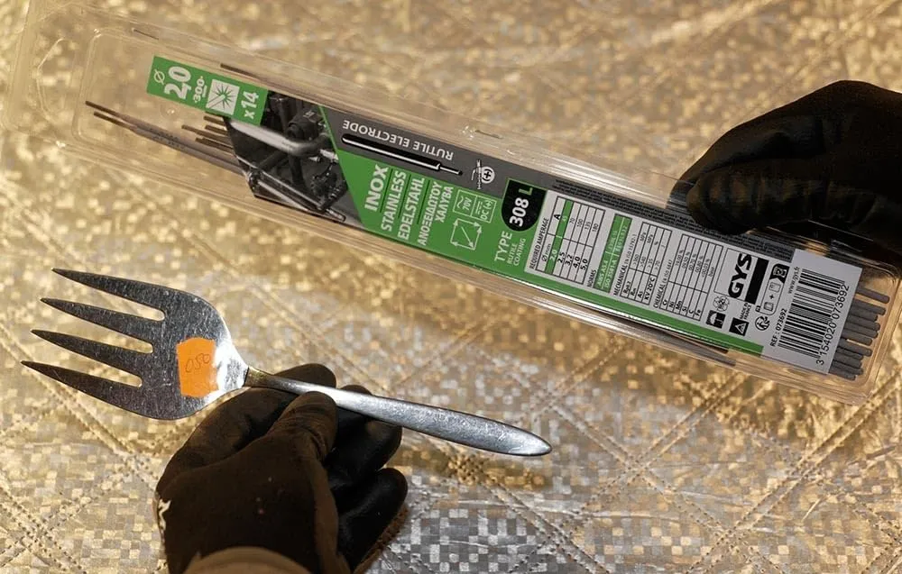 GYS E308L électrodes MMA inox Ø 2 mm x 300 mm blister 14 pièces
