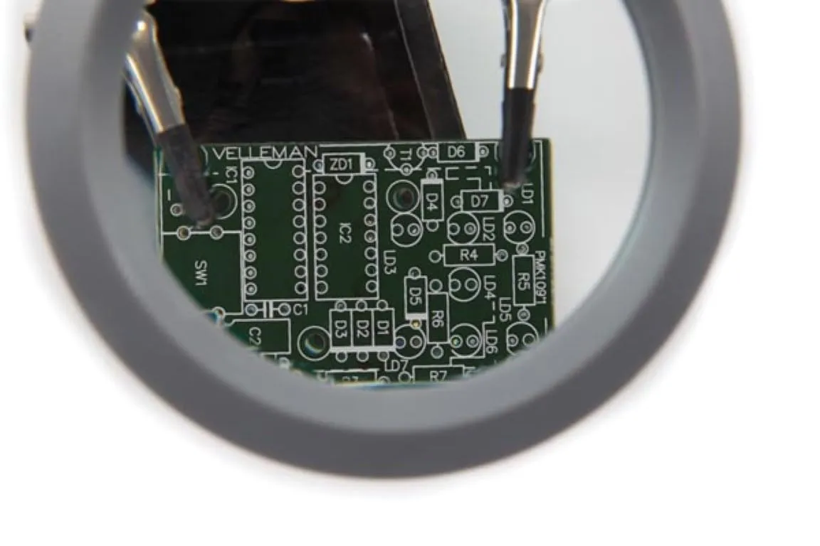 Velleman VTLLAMP troisième main avec loupe LED et support fer à souder
