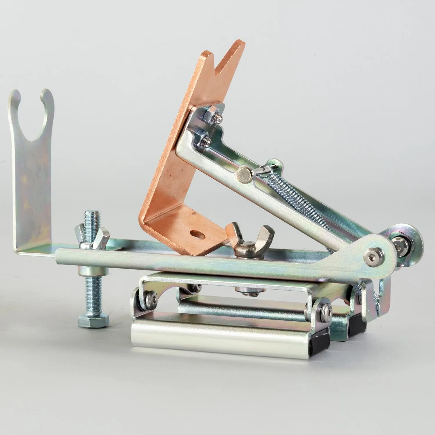 STRONG HAND EUROPE Big Pipe Grasshopper pince de masse magnétique pour gros tubes