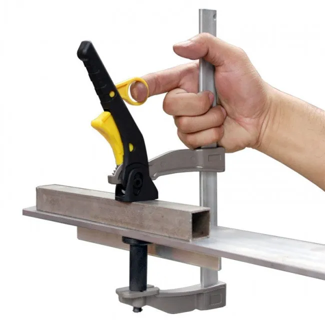 STRONG HAND EUROPE EZ Grip Ratchet Clamp serre-joint à cliquet 4,5 po