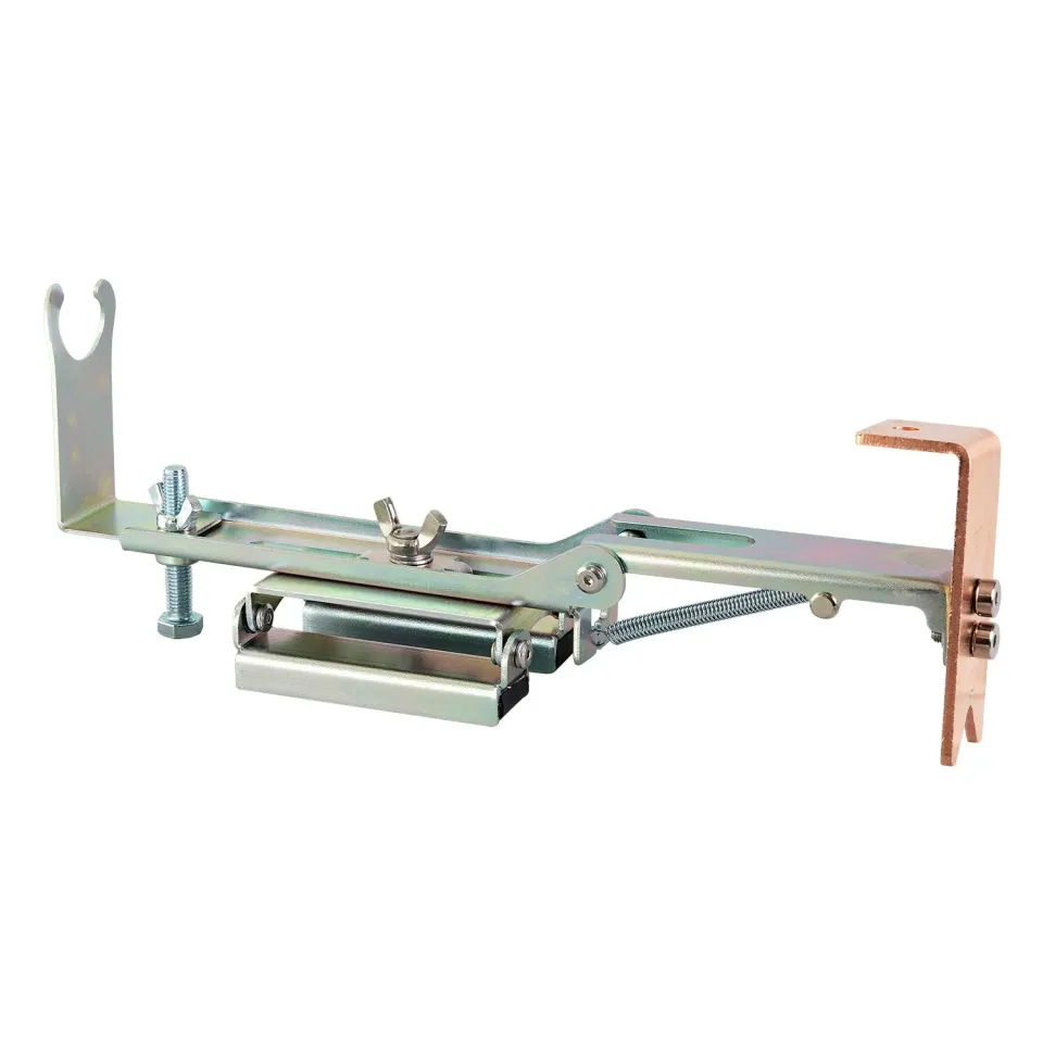 STRONG HAND EUROPE Big Pipe Grasshopper pince de masse magnétique pour gros tubes