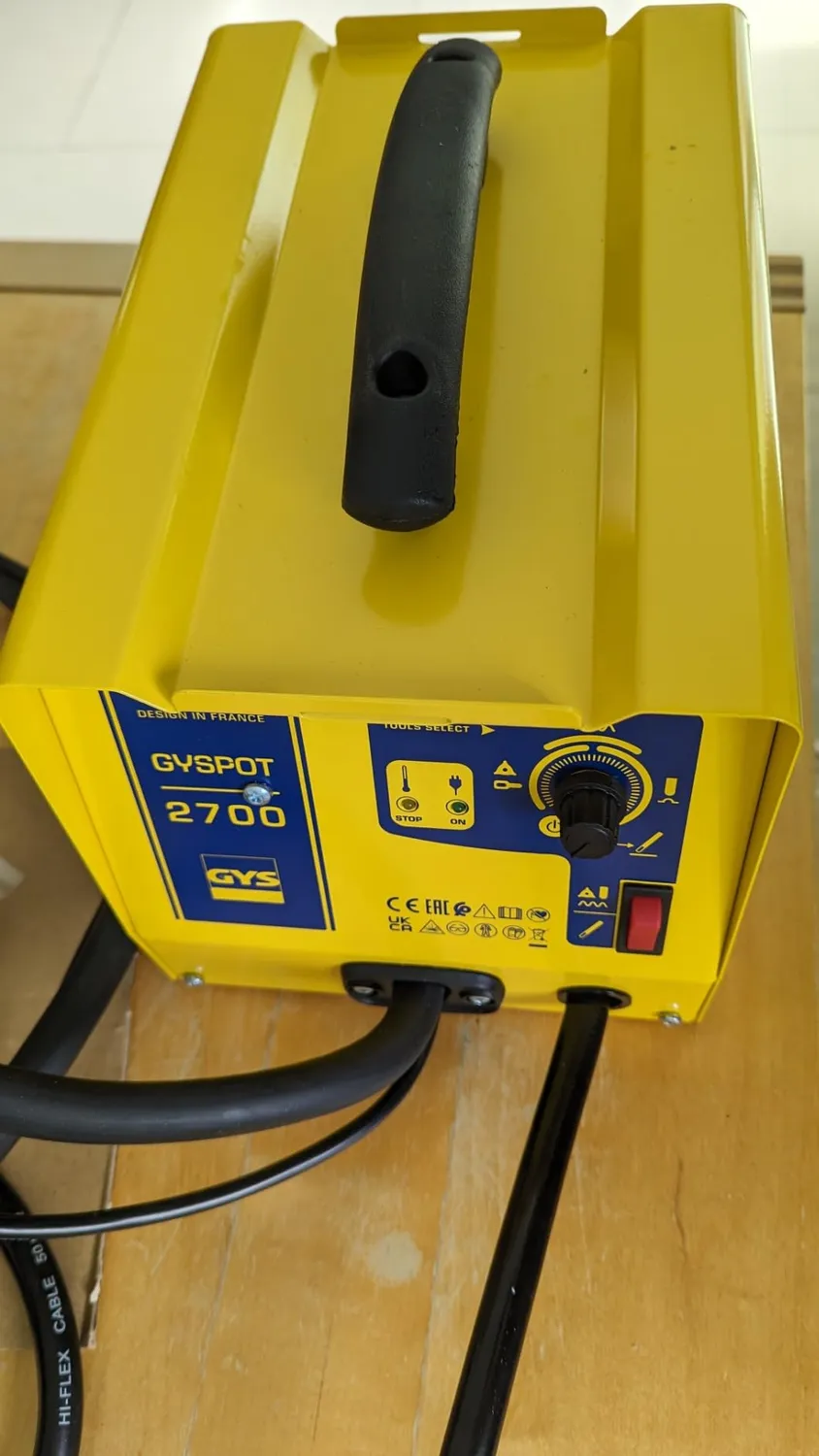GYS GYSPOT 27.02 poste débosselage acier 2600A
