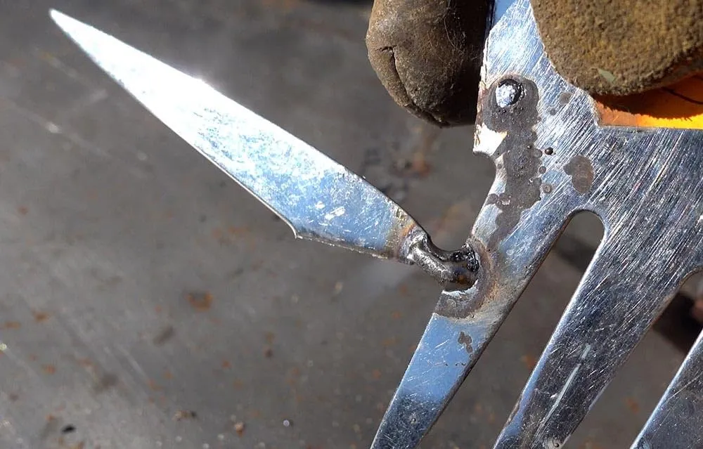 GYS E308L électrodes MMA inox Ø 2 mm x 300 mm blister 14 pièces