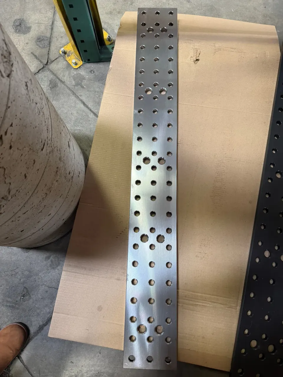 Strong Hand MAX plaque table 46" réversible 5/8"