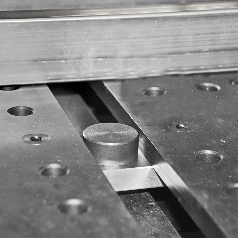 Strong Hand Europe Slot Filler kit tables MAX à fentes