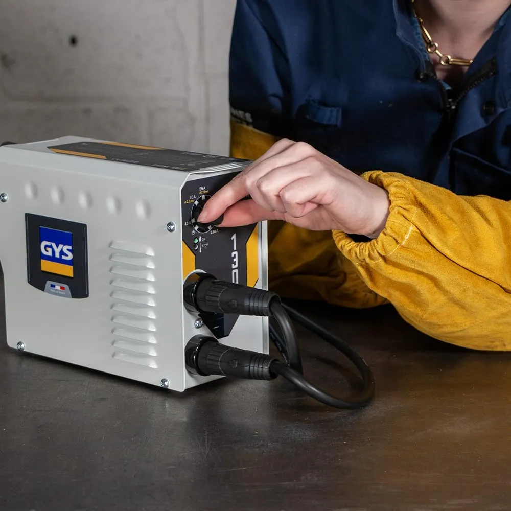 GYS GYSMI 130P poste à souder MMA 130 A avec valise