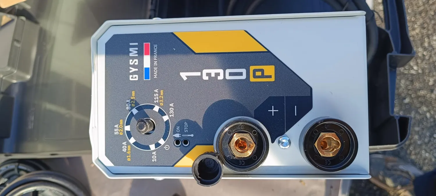 GYS GYSMI 130P poste à souder MMA 130 A avec valise
