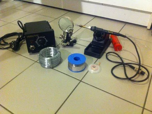 Velleman Tools station de soudage réglable 48 W 150–450 °C