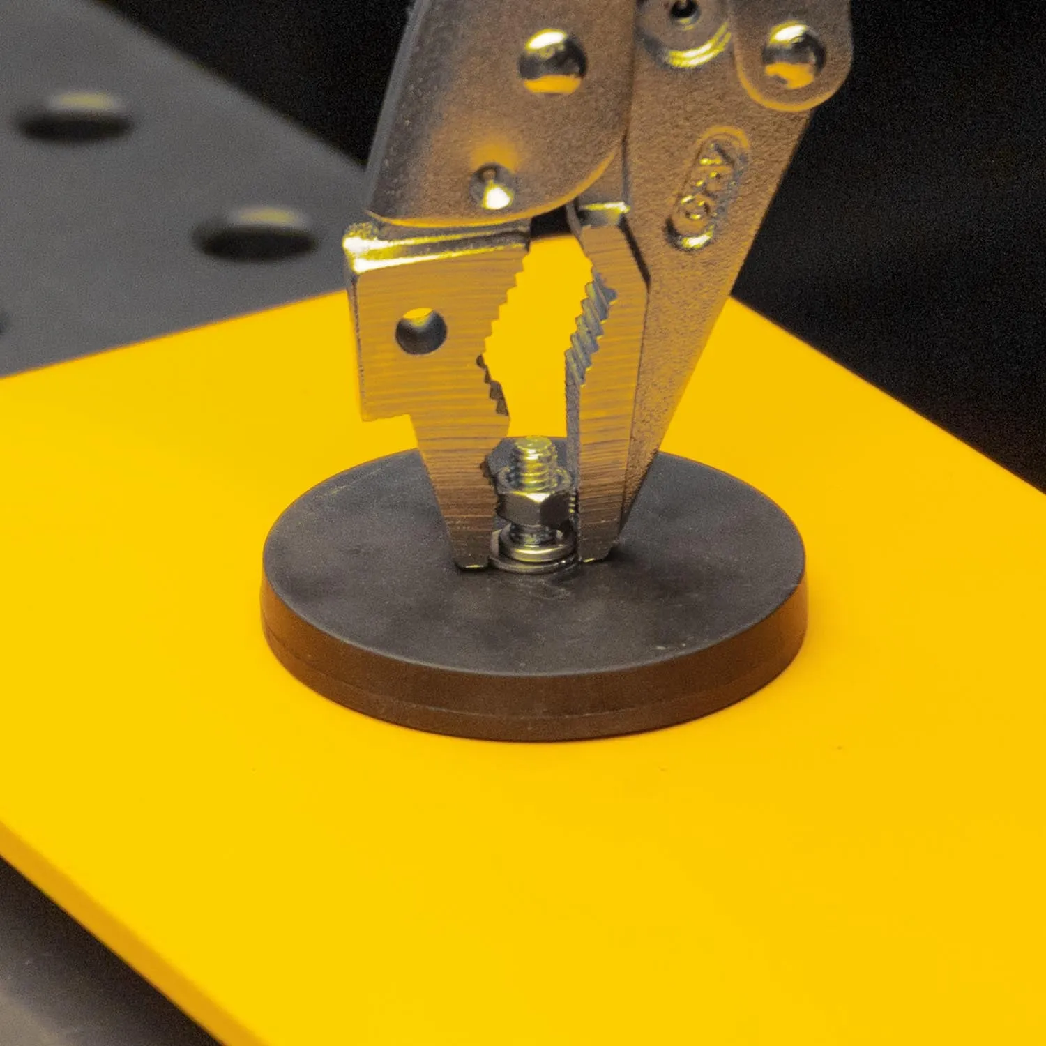 STRONG HAND EUROPE Extractor PBX710 pince-étau 7 pouces à mâchoire crantée